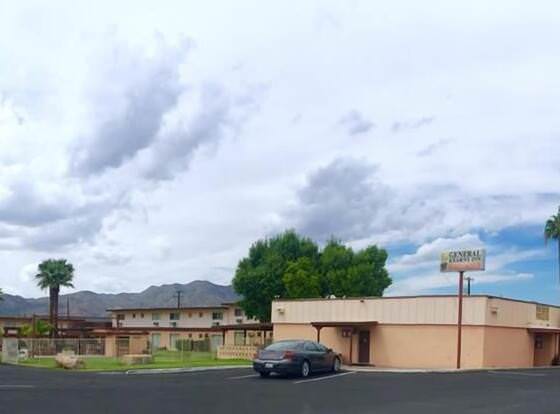 General Kearny Inn allows check-in for 18 year-old guests