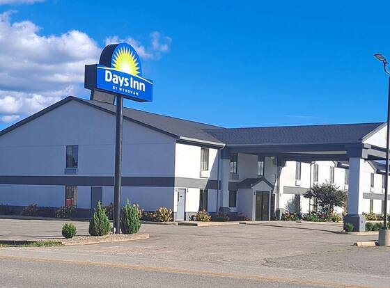 Days Inn by Wyndham Grayson allows check-in for 18 year-old guests