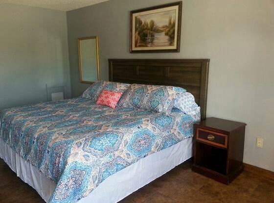 Gators Inn allows check-in for 18 year-old guests