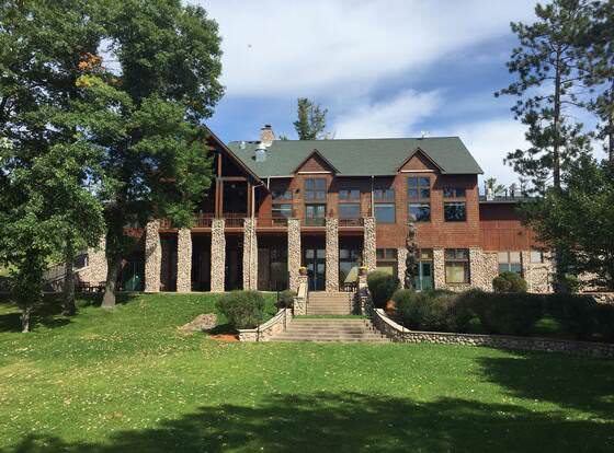 Heartwood Resort & Conference Center allows check-in for 18 year-old guests