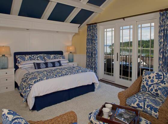 The Inn at Pleasant Beach allows check-in for 18 year-old guests