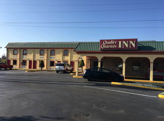 Quality Quarters Inn allows check-in for 18 year-old guests
