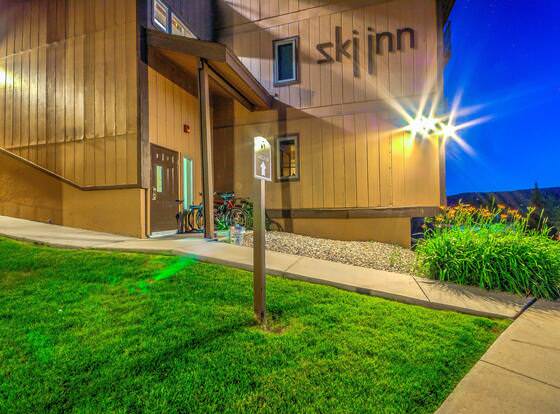 Ski Inn by Retreatia allows check-in for 18 year-old guests