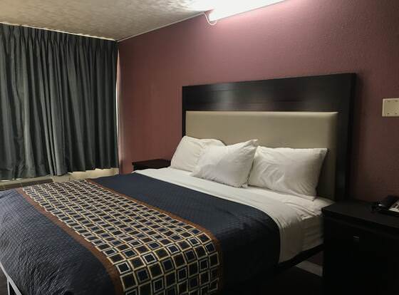 Express Inn allows check-in for 18 year-old guests