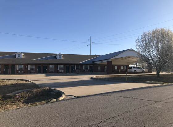 Stay Inn allows check-in for 18 year-old guests