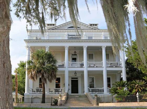 Anchorage 1770 allows check-in for 18 year-old guests