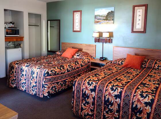 The King's Inn allows check-in for 18 year-old guests