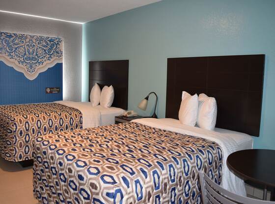 Woodfield Inn & Suites allows check-in for 18 year-old guests