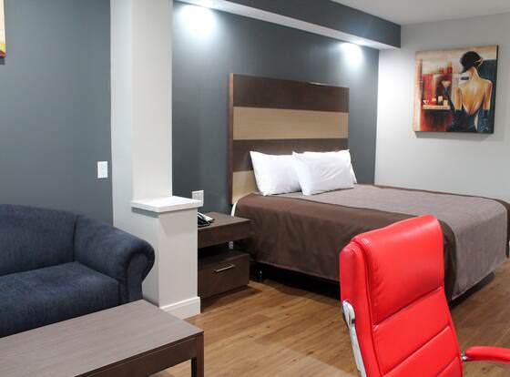 Grand Villa Inn & Suites Chinatown allows check-in for 18 year-old guests