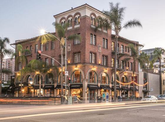 The Historic Broadlind Hotel at Long Beach Convention Center allows check-in for 18 year-old guests