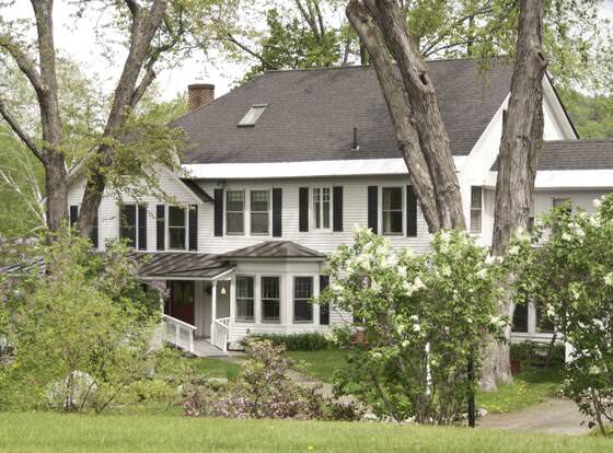 Golden Stage Inn B&B allows check-in for 18 year-old guests