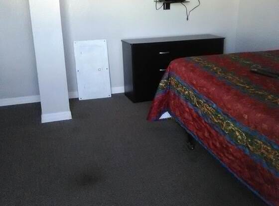 Reno Motel allows check-in for 18 year-old guests