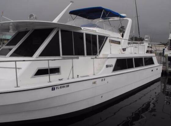 The Yacht allows check-in for 18 year-old guests