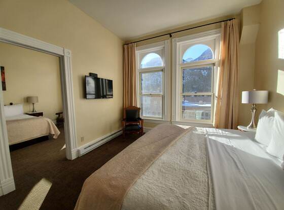 Hotel Ouray - Adults Only allows check-in for 18 year-old guests
