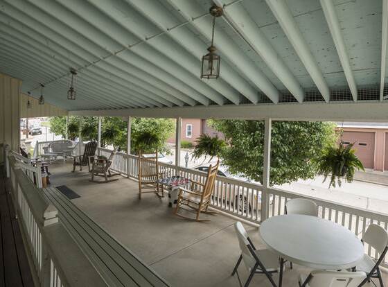 Sugarcreek Village Inn allows check-in for 18 year-old guests