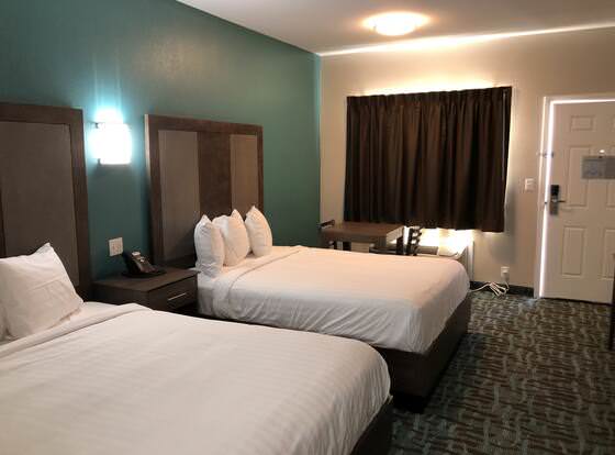 FairBridge Inn Express Memphis allows check-in for 18 year-old guests