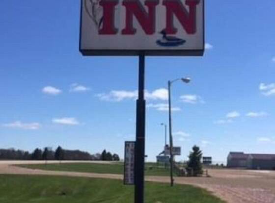 Arlington Inn allows check-in for 18 year-old guests