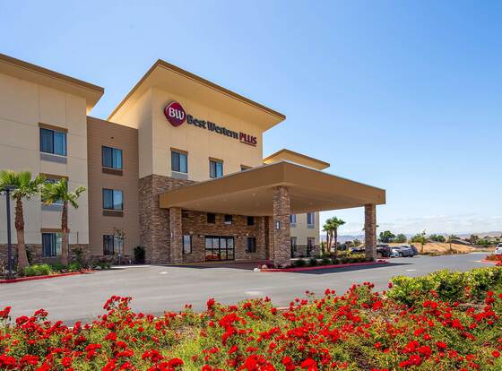Best Western Plus Coalinga Inn allows check-in for 18 year-old guests