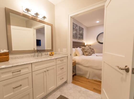 The Newport Lofts - 364 Thames Street allows check-in for 18 year-old guests