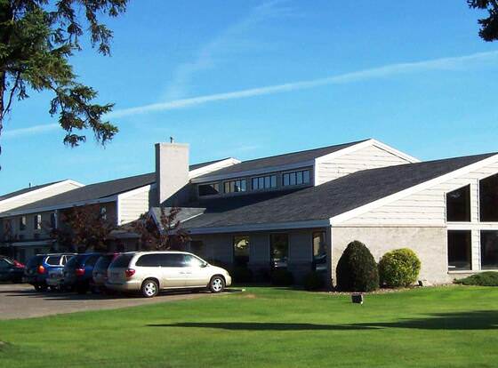 AmericInn by Wyndham Wadena allows check-in for 18 year-old guests