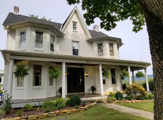 Beaver Creek Inn and Spa allows check-in for 18 year-old guests