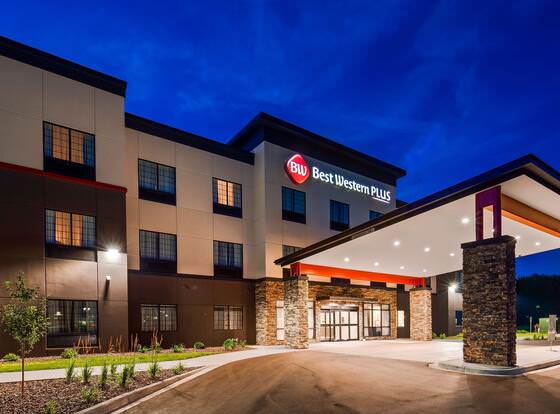 Best Western Plus New Richmond Inn & Suites allows check-in for 18 year-old guests