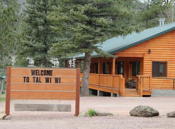 Tal WiWi Lodge allows check-in for 18 year-old guests
