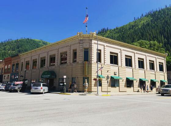 The Brooks Hotel allows check-in for 18 year-old guests