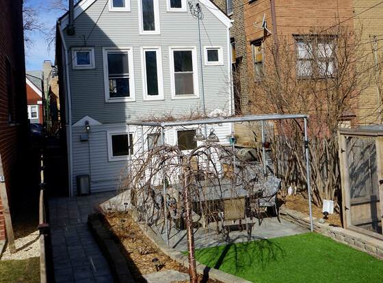 3-Level Bucktown Home - Amazing Outdoors & Parking allows check-in for 18 year-old guests