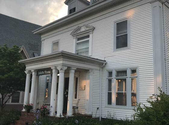 The Julietta House allows check-in for 18 year-old guests