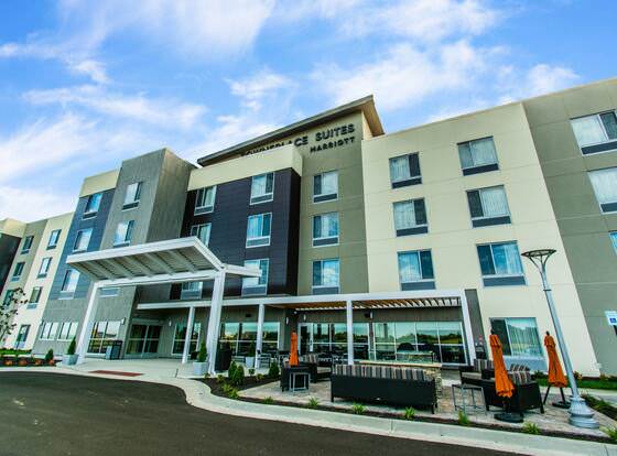 Towneplace Suites by Marriott Evansville Newburgh allows check-in for 18 year-old guests