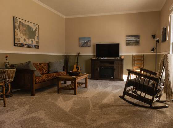 Gloria's on Exchange allows check-in for 18 year-old guests