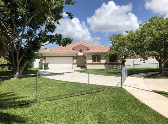 4 bedroom 2 bath house allows check-in for 18 year-old guests