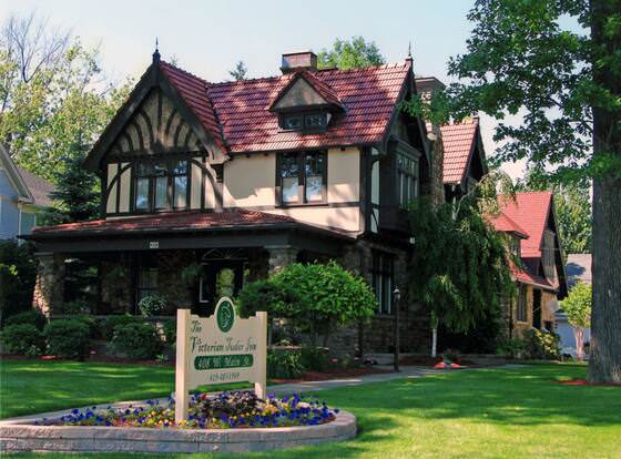 The Victorian Tudor Inn allows check-in for 18 year-old guests