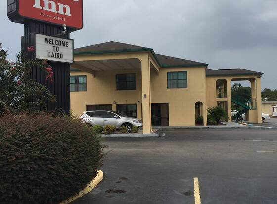 Cairo Inn allows check-in for 18 year-old guests