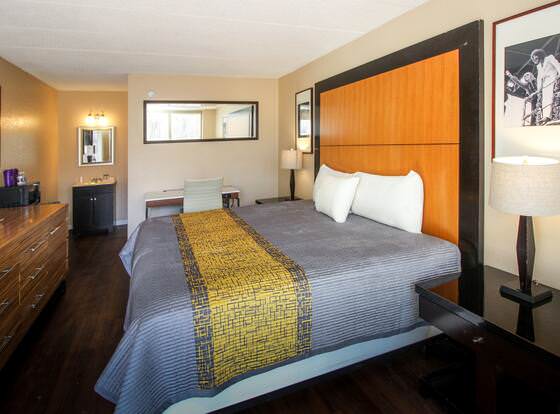 APM Inn & Suites allows check-in for 18 year-old guests