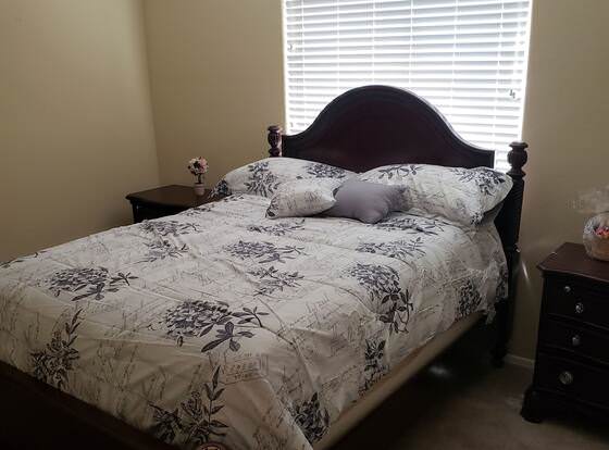 Beautiful Home in AZ allows check-in for 18 year-old guests