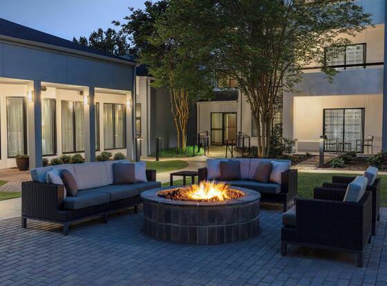 Courtyard by Marriott Atlanta Perimeter Center allows check-in for 18 year-old guests